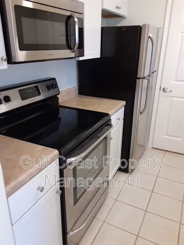 Coastal Living in Bay Pointe Cortez – 2BR/2BA Gated condo with Resort-Style Convenience property image
