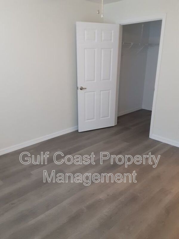 Coastal Living in Bay Pointe Cortez – 2BR/2BA Gated condo with Resort-Style Convenience property image