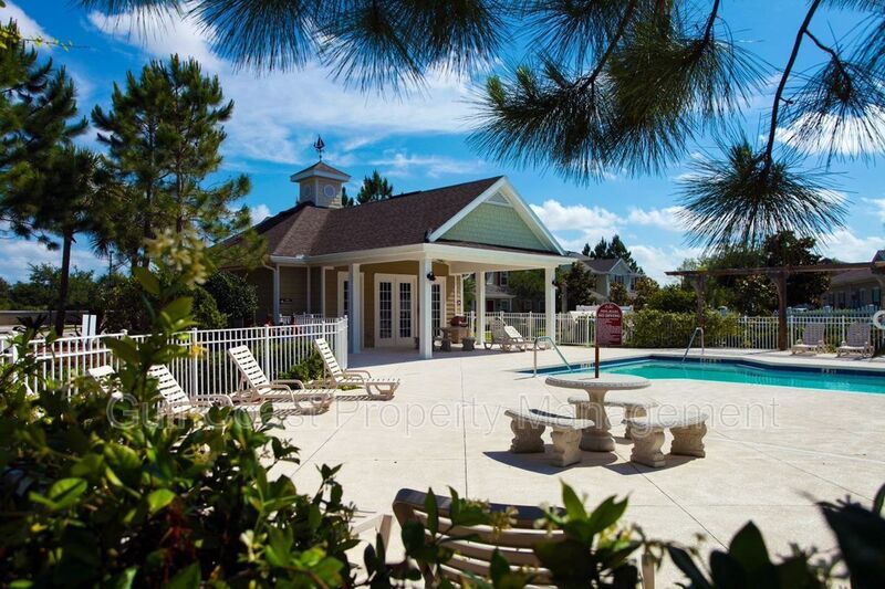 Coastal Living in Bay Pointe Cortez – 2BR/2BA Gated condo with Resort-Style Convenience property image