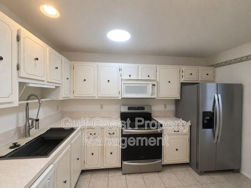 55+ Golf Course Living | Beautiful 2BR/2BA Condo with Panoramic Views in Ironwood property image