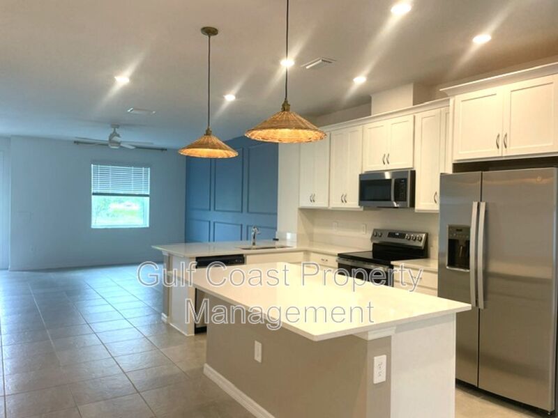 Annual Rental Near UTC, Waterside Place & Gulf Coast Beaches property image
