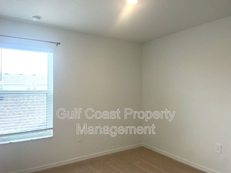 Annual Rental Near UTC, Waterside Place & Gulf Coast Beaches property image