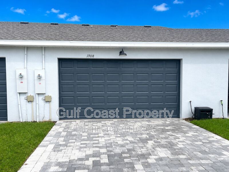 Annual Rental Near UTC, Waterside Place & Gulf Coast Beaches property image