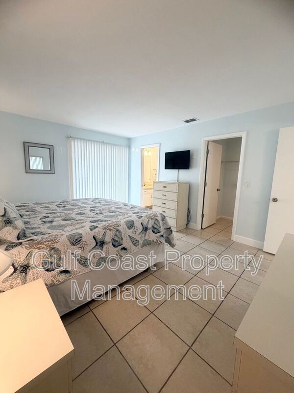 1531 Placida Road Unit 8-202 property image