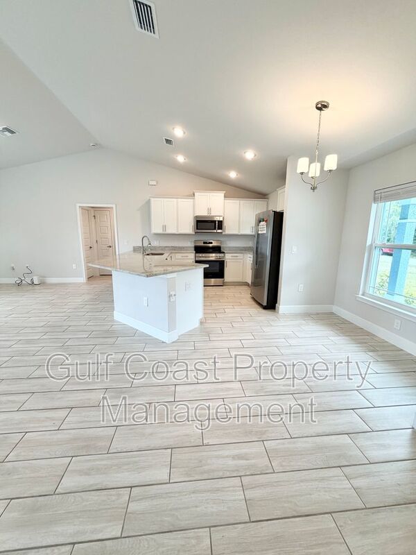 4865 Manila Ave property image