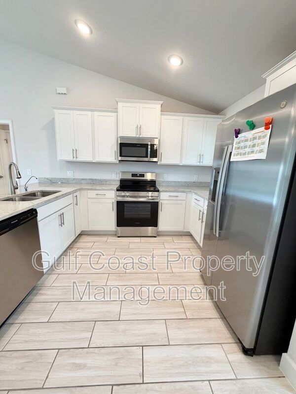4865 Manila Ave property image