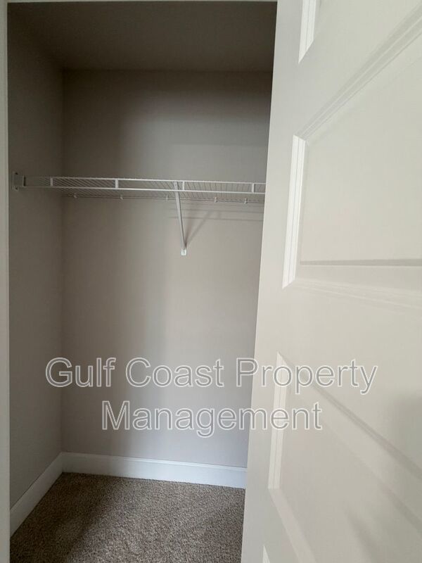 4865 Manila Ave property image