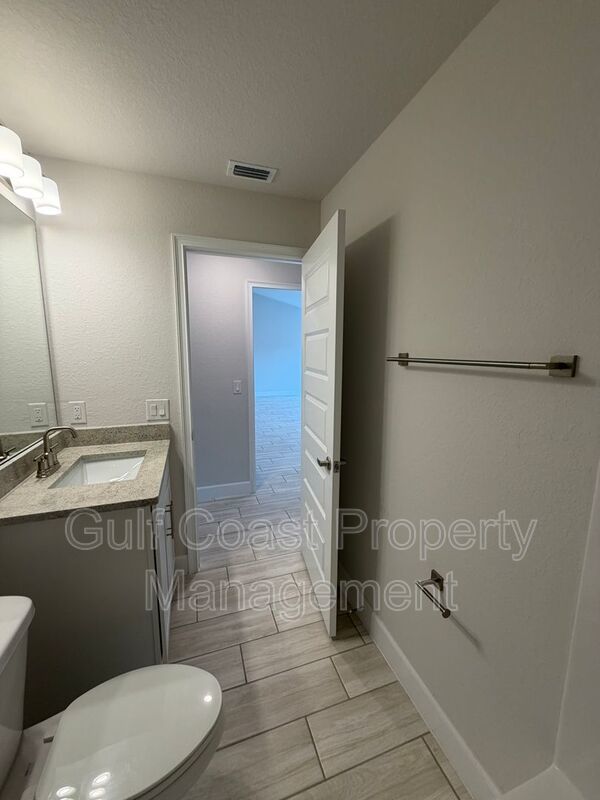 4865 Manila Ave property image