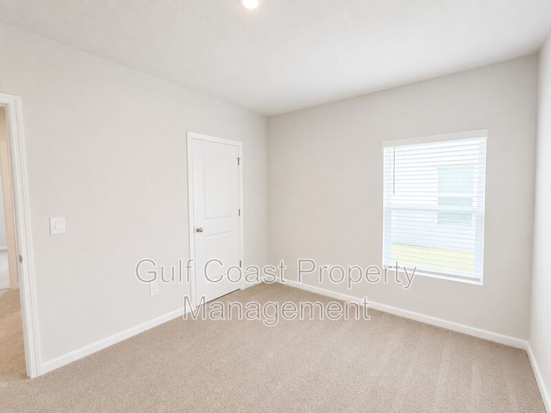 Spacious 4-Bedroom Annual Rental with Modern Finishes & Preserve View property image