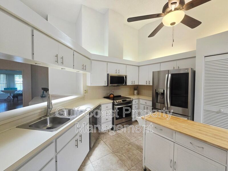 Annual Rental in a Desirable 55+ Community – Beautiful 2 Bedroom, 2 Bath Villa with Lake Views property image