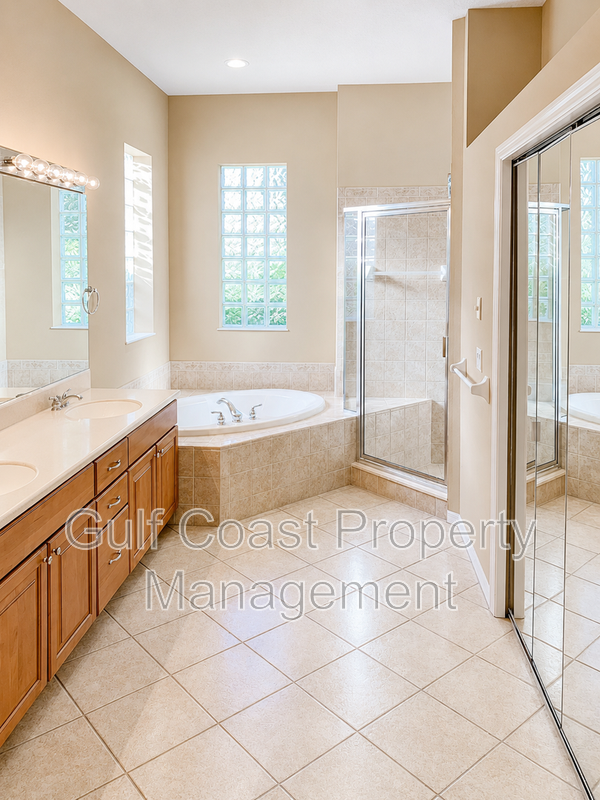 Annual 4-Bedroom, 3-Bath Pool Home with Outdoor Kitchen in Lakewood Ranch Greenbrook Village property image