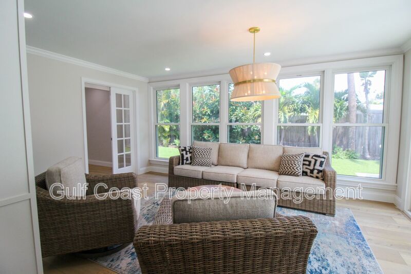 Luxury Annual Rental with Resort-Style Pool on Longboat Key property image