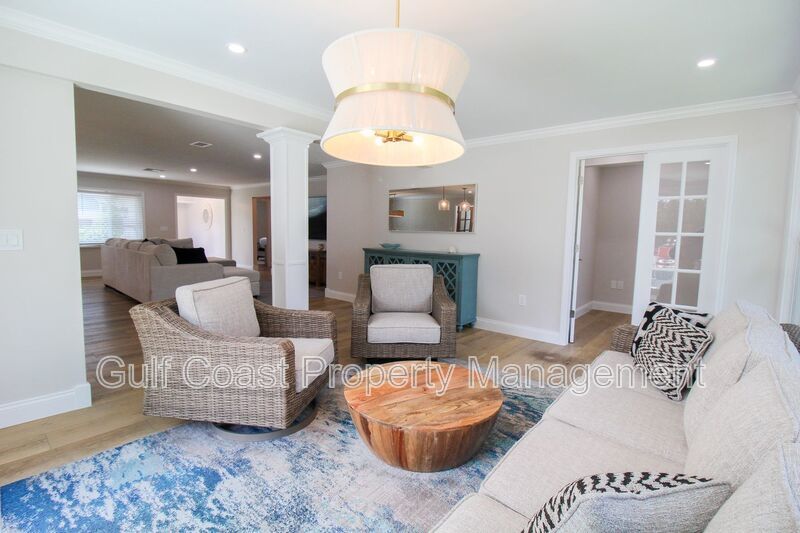 Luxury Annual Rental with Resort-Style Pool on Longboat Key property image