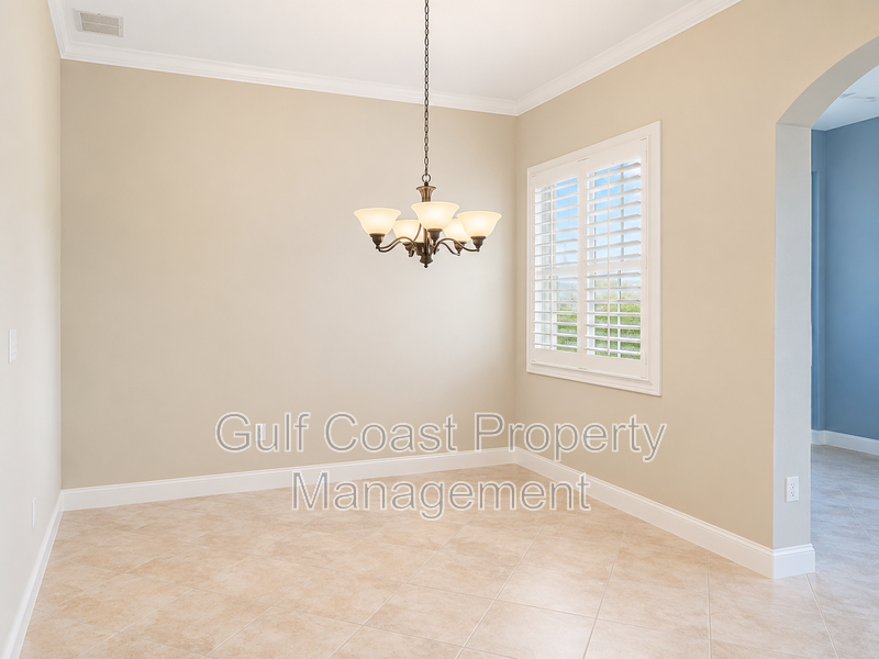 Annual Luxury Lakeview Condo with 3 Bedrooms + Den, Private Garage & Resort-Style Amenities property image