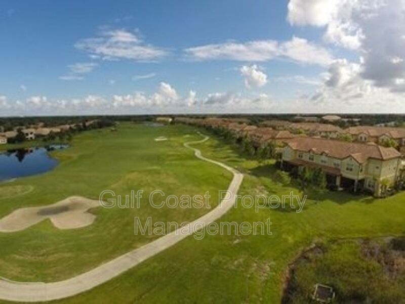 Annual Luxury Lakeview Condo with 3 Bedrooms + Den, Private Garage & Resort-Style Amenities property image