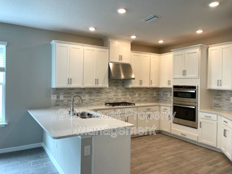 4 Bedroom Home Plus a Home Office and Loft Space property image