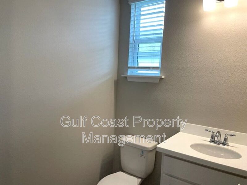 4 Bedroom Home Plus a Home Office and Loft Space property image