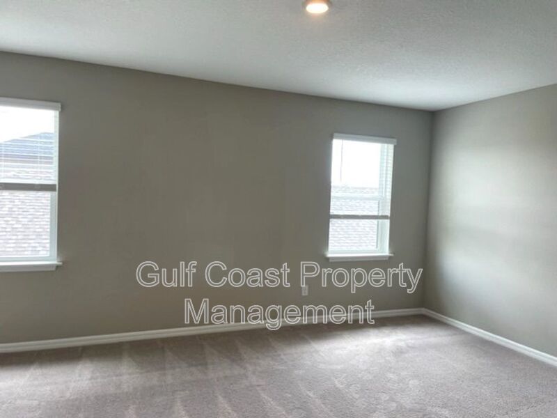 4 Bedroom Home Plus a Home Office and Loft Space property image