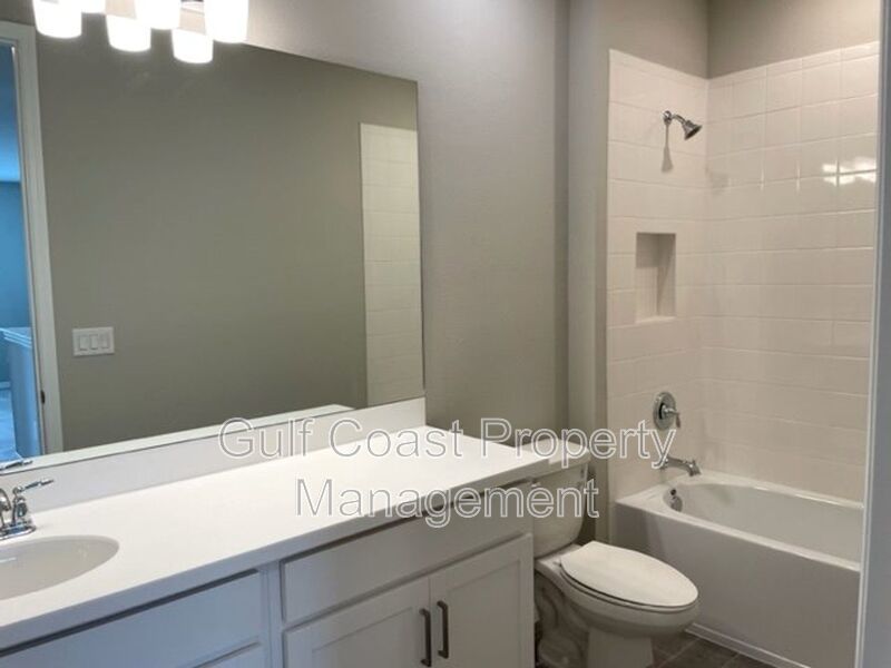 4 Bedroom Home Plus a Home Office and Loft Space property image