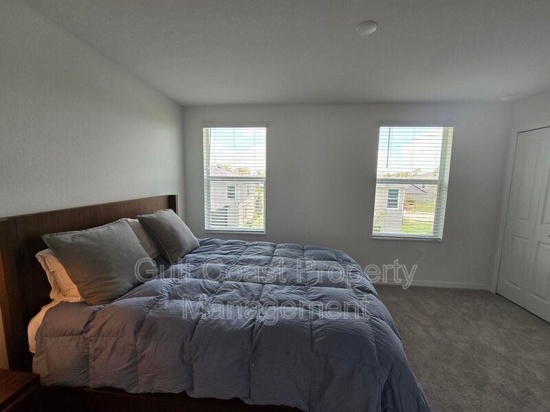 Modern Townhome Living in Aurora at Lakewood Ranch – Resort-Style Amenities & Prime Location! property image