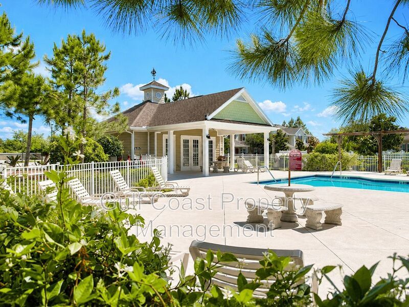 Annual Rental Updated 2/2 Condo in Gated Bay Pointe at Cortez, Resort-Style Living Near Anna Maria Island property image