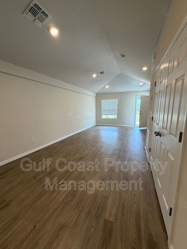 10162 Tramore Ave property image