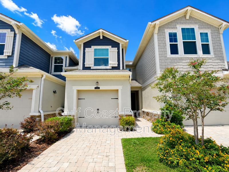 Annual Rental – Beautifully Updated Townhome in Harmony at Lakewood Ranch – Ready for Immediate Move-In! property image