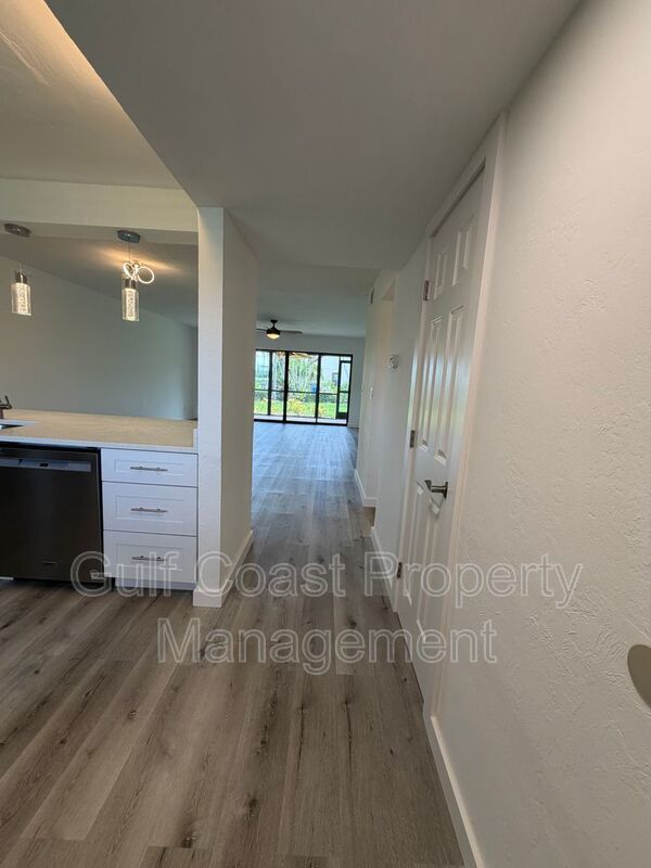 16150 Bay Pointe Blvd Unit 107 property image