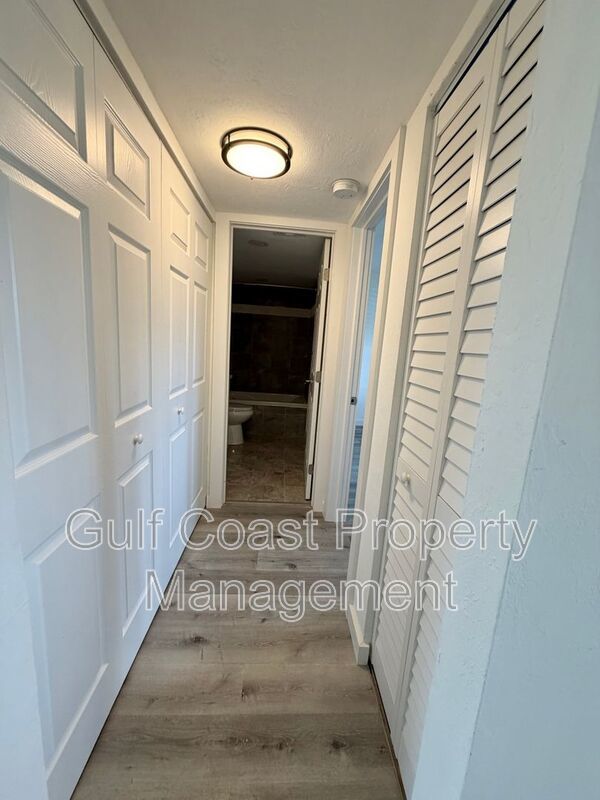 16150 Bay Pointe Blvd Unit 107 property image