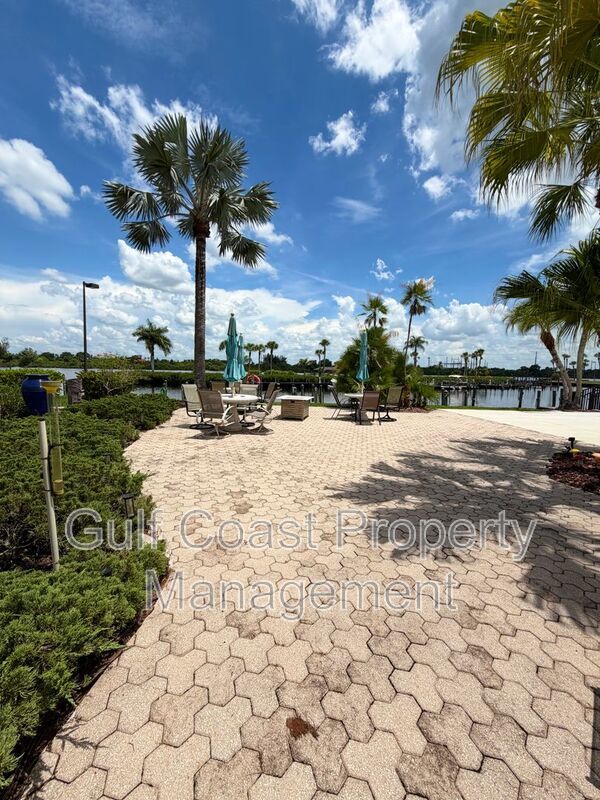 16150 Bay Pointe Blvd Unit 107 property image