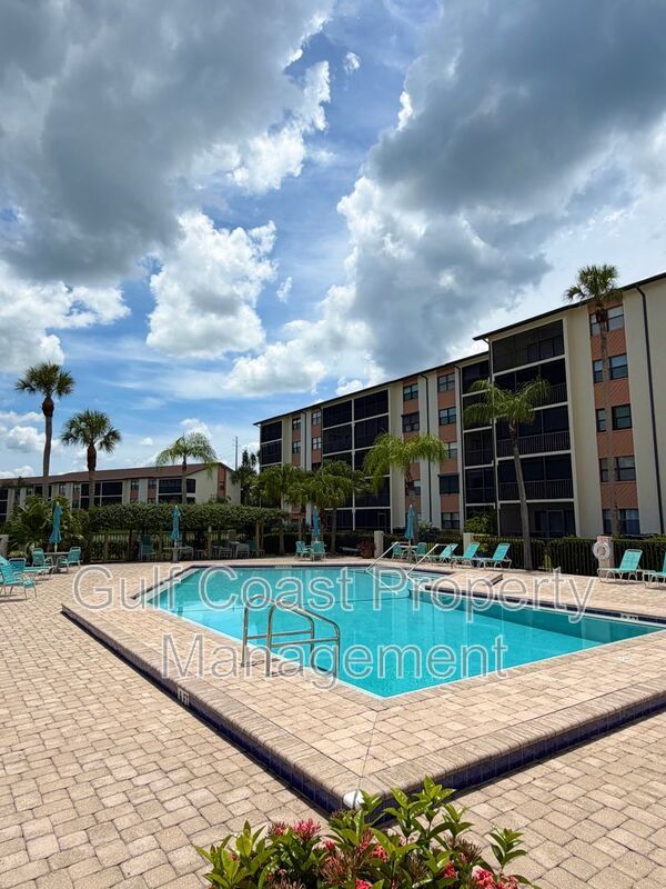 16150 Bay Pointe Blvd Unit 107 property image