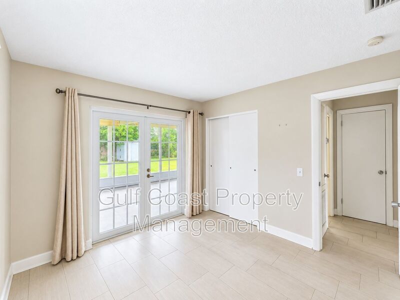 Beautifully Updated Annual Rental with 2 Bed, 2 Bath & Private Fenced Backyard Yard property image