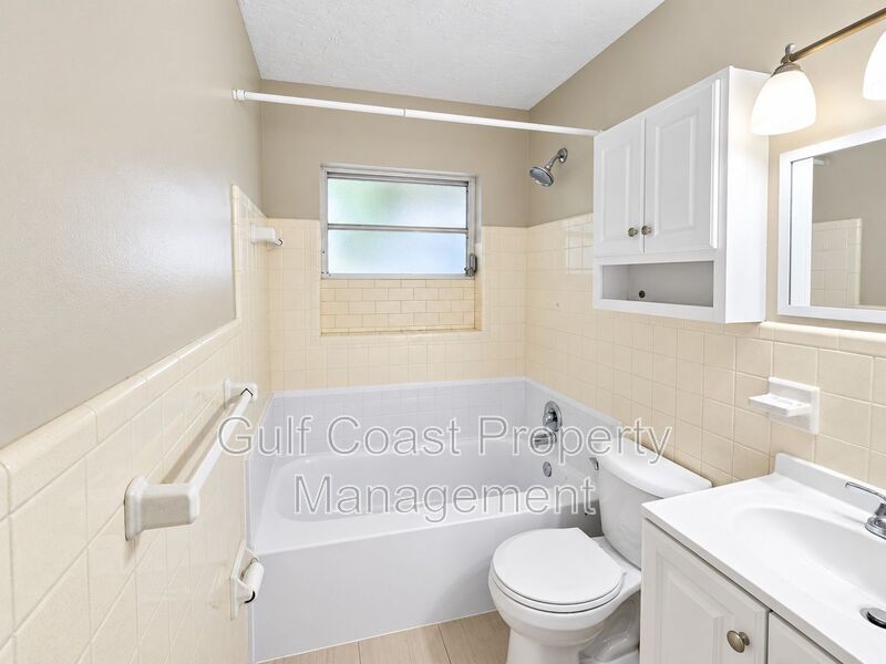 Beautifully Updated Annual Rental with 2 Bed, 2 Bath & Private Fenced Backyard Yard property image