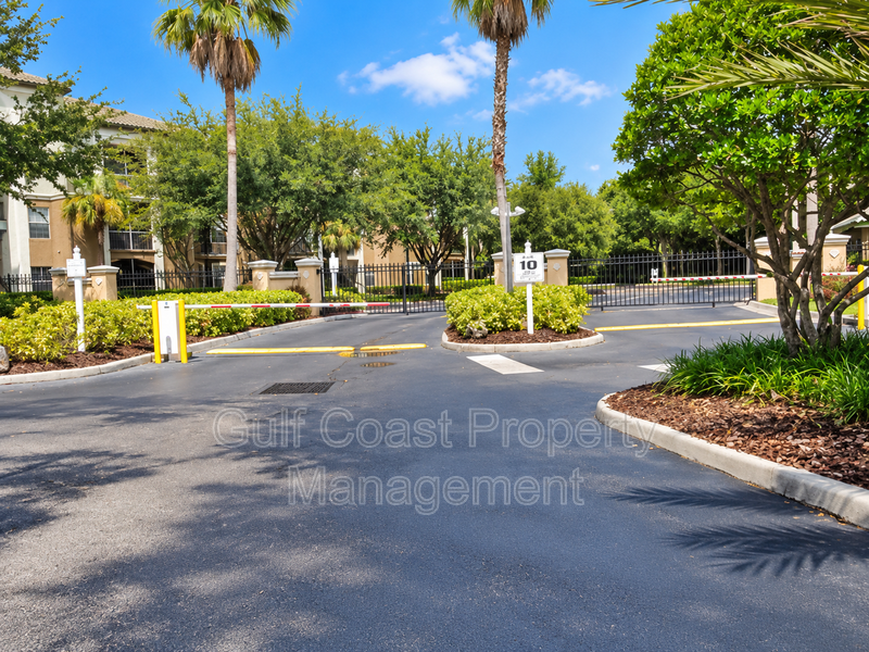 MOVE-IN SPECIAL! ½ OFF YOUR FIRST MONTH’S RENT! 1/1 Gated Allegro Palm – Resort-Style Amenities! property image