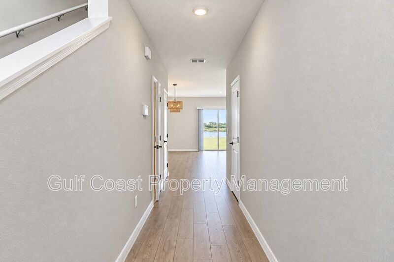 ANNUAL RENTAL – Beautiful 3BR/2.5BA Lakefront Townhome in Star Farms at Lakewood Ranch! With Resort-Style Amenities! property image