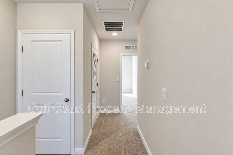 ANNUAL RENTAL – Beautiful 3BR/2.5BA Lakefront Townhome in Star Farms at Lakewood Ranch! With Resort-Style Amenities! property image