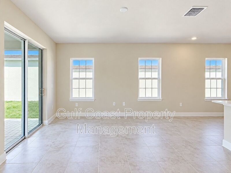 Annual Rental – Beautiful 3-Bedroom, 2-Bath Single-Family Home with 2-Car Garage in Avalon Woods, Lakewood Ranch! property image