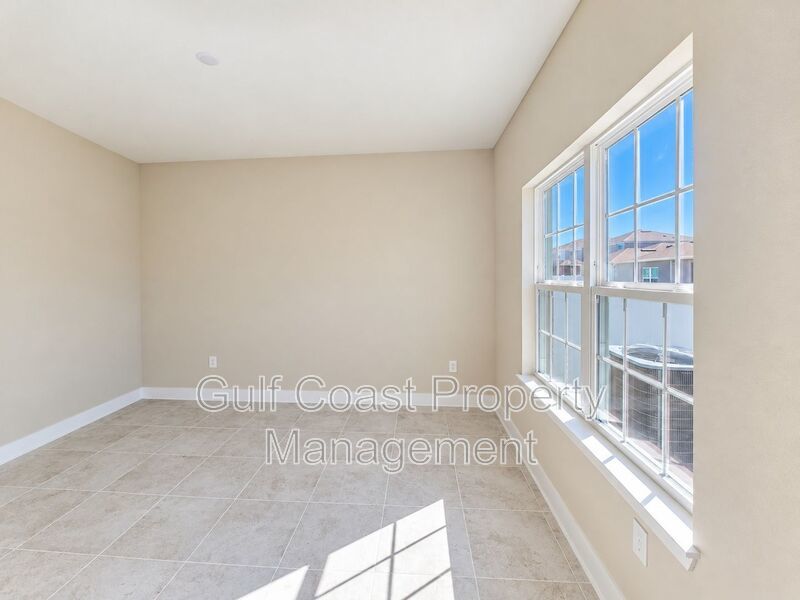 Annual Rental – Beautiful 3-Bedroom, 2-Bath Single-Family Home with 2-Car Garage in Avalon Woods, Lakewood Ranch! property image