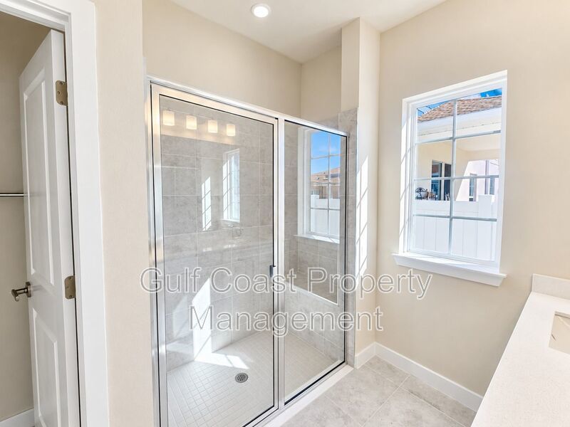 Annual Rental – Beautiful 3-Bedroom, 2-Bath Single-Family Home with 2-Car Garage in Avalon Woods, Lakewood Ranch! property image