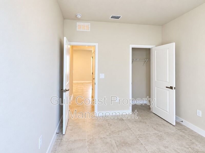 Annual Rental – Beautiful 3-Bedroom, 2-Bath Single-Family Home with 2-Car Garage in Avalon Woods, Lakewood Ranch! property image