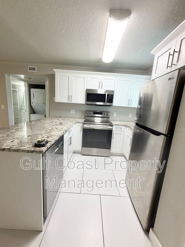 25050 Sandhill Blvd Apt 3A4 property image