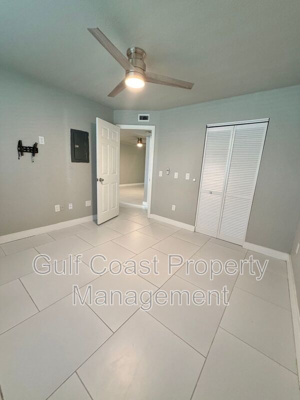 25050 Sandhill Blvd Apt 3A4 property image