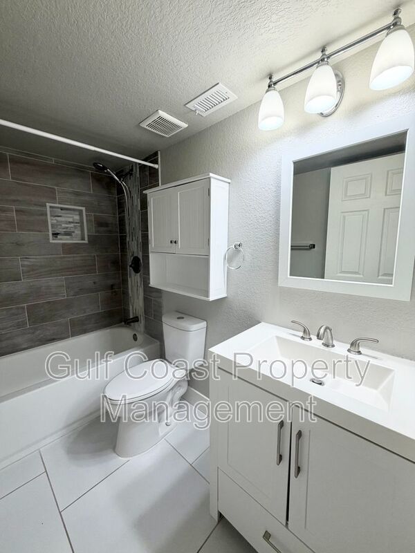 25050 Sandhill Blvd Apt 3A4 property image