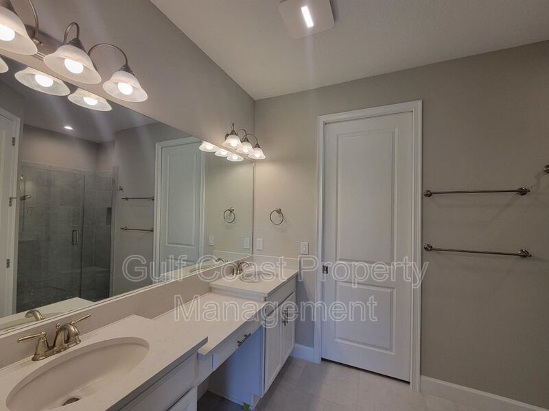 Annual 2 Bedroom, 2.5 bath With a Den Rental Located in the Gated Community of Esplanade Artisan Lakes property image