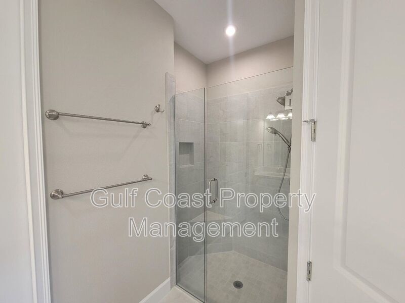 Annual 2 Bedroom, 2.5 bath With a Den Rental Located in the Gated Community of Esplanade Artisan Lakes property image