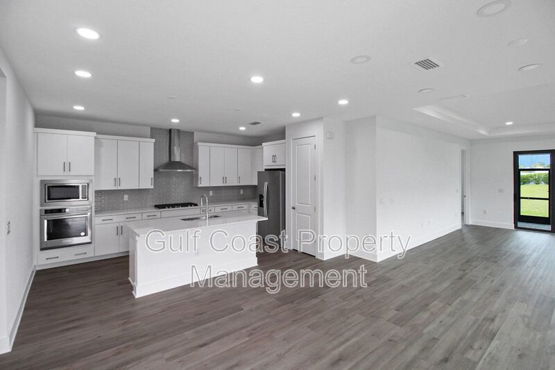 3/2 Available for Rent in Wellen Park! property image