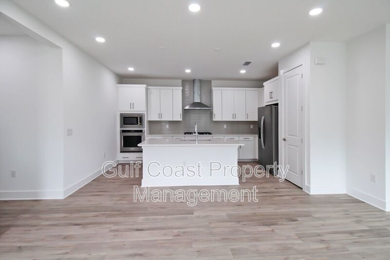 3/2 Available for Rent in Wellen Park! property image