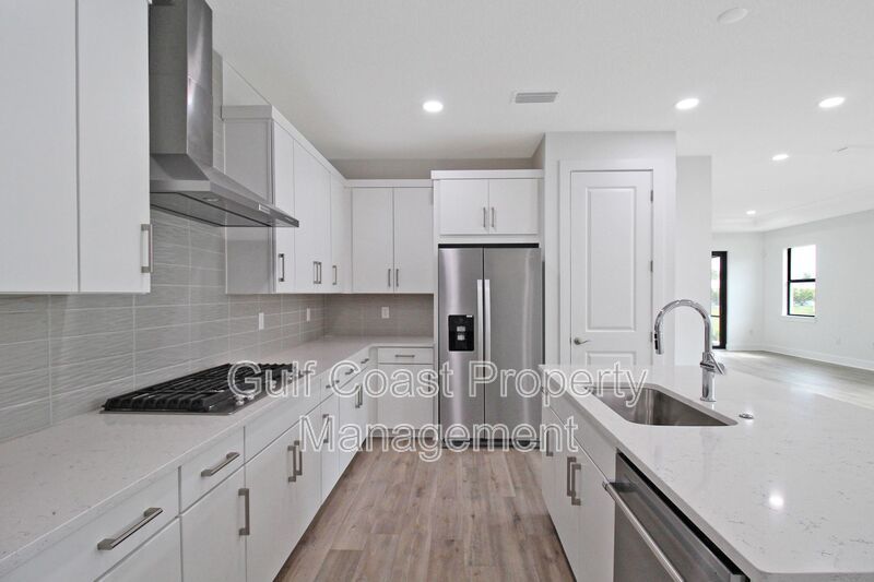 3/2 Available for Rent in Wellen Park! property image