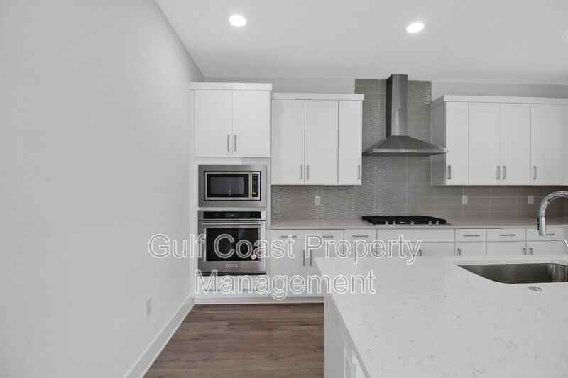 3/2 Available for Rent in Wellen Park! property image