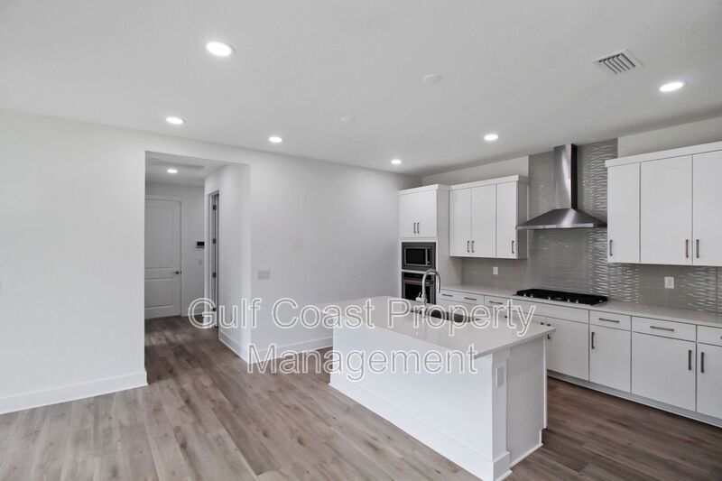 3/2 Available for Rent in Wellen Park! property image
